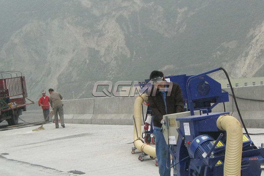 移动式路面抛丸机